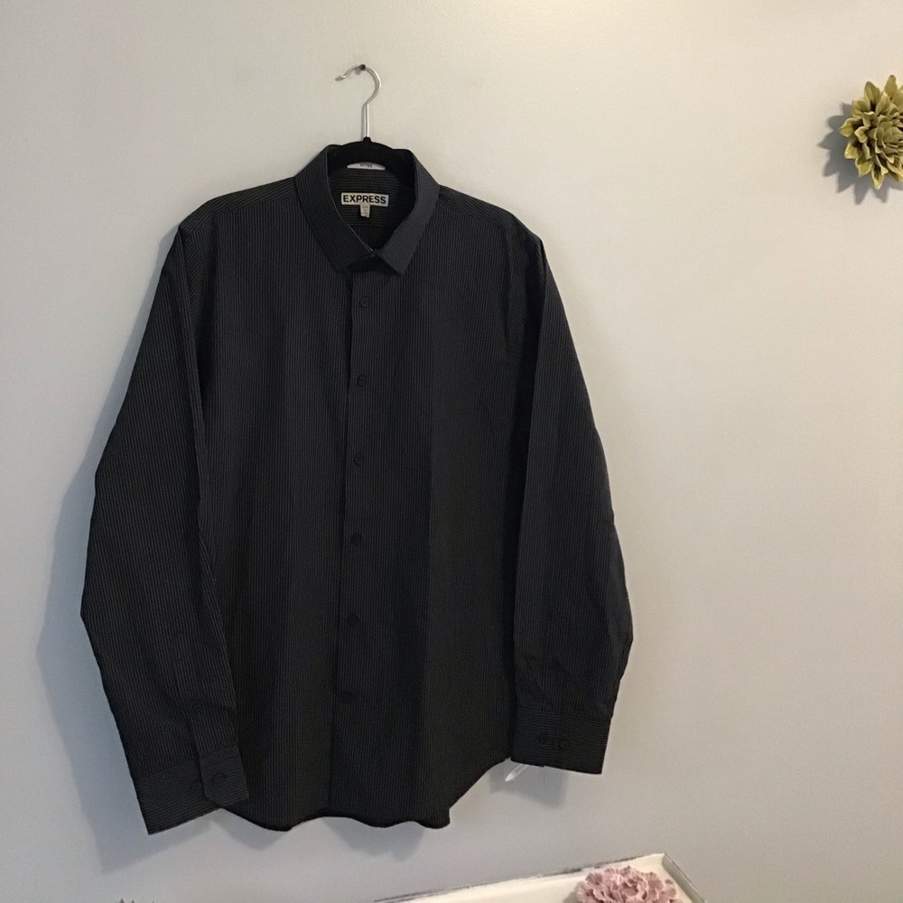 👔 NWT Men’s Express Pin Stripe Dress Shirt Sz L